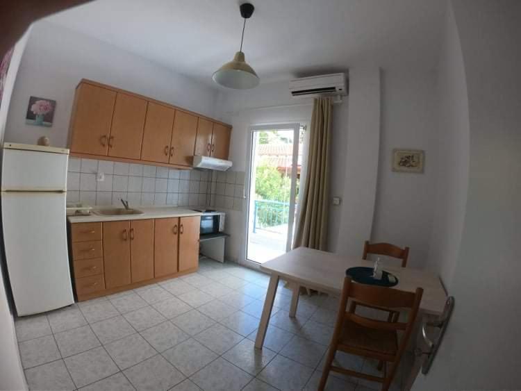 Magdalinos Apartments Nea Skioni Esterno foto